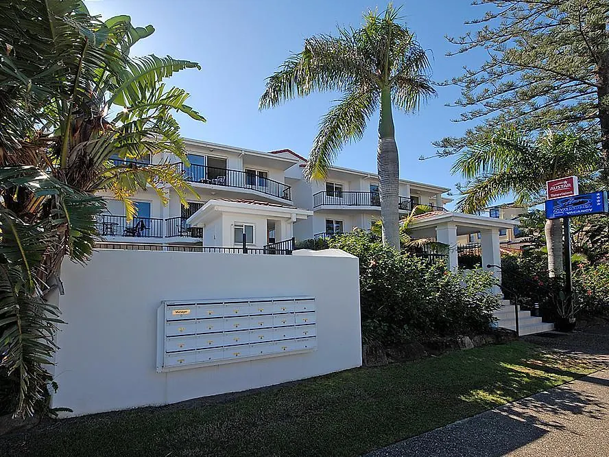 Shaz Maisons Holiday Apartments Gold Coast Australia